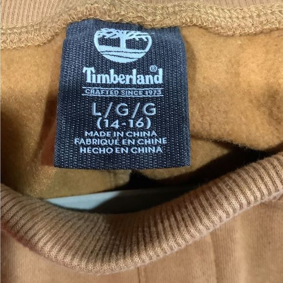 **********LIKE NEW BOY SWEAT SUIT********* - Picture 6 of 7